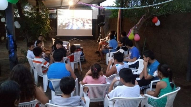 El Cine Móvil recorre localidades de Belén