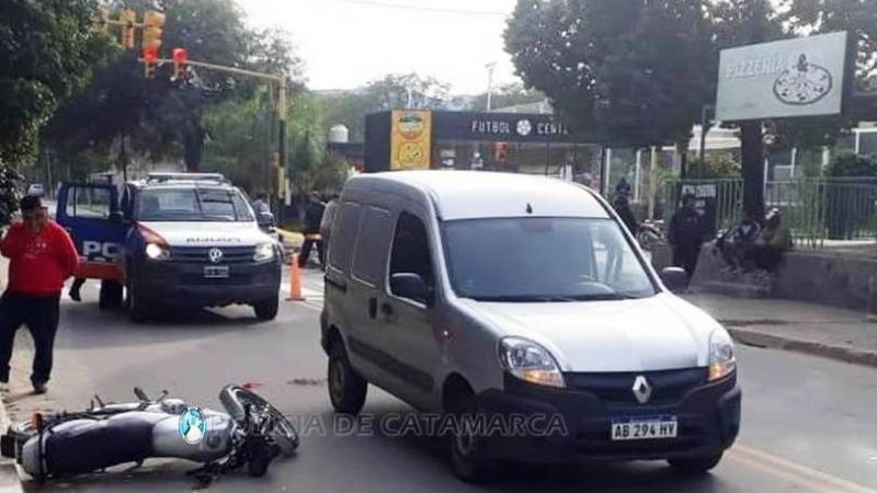 Dos menores en moto protagonizaron un choque en FME