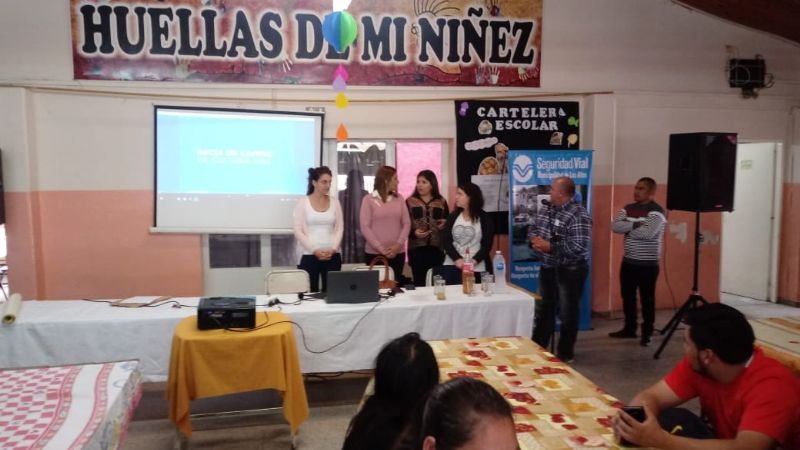 Capacitación en seguridad vial para docentes y alumnos de Santa Rosa