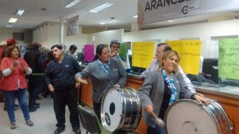 Ruidosa protesta y sin atención en OSEP