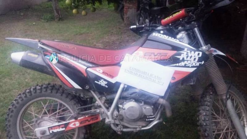 En La Paz, recuperan una moto robada en 2015 en la Capital