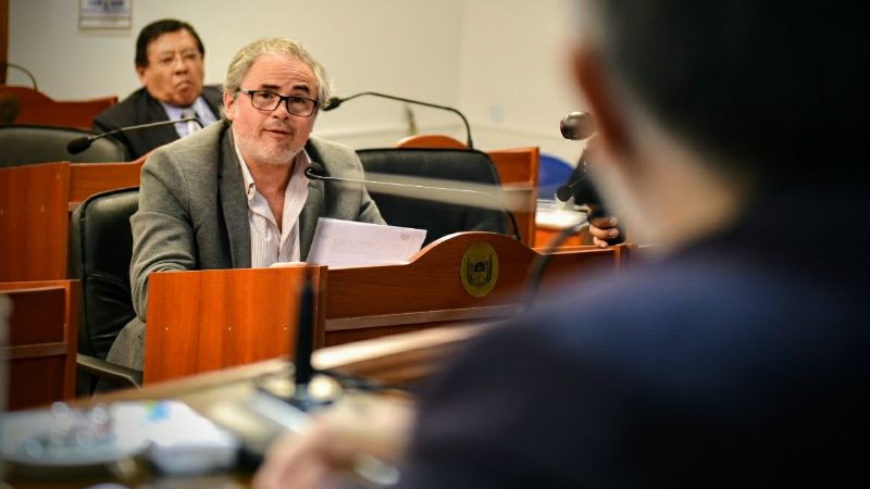 Repudio a declaraciones de Carrió y aprobación de diversos proyectos