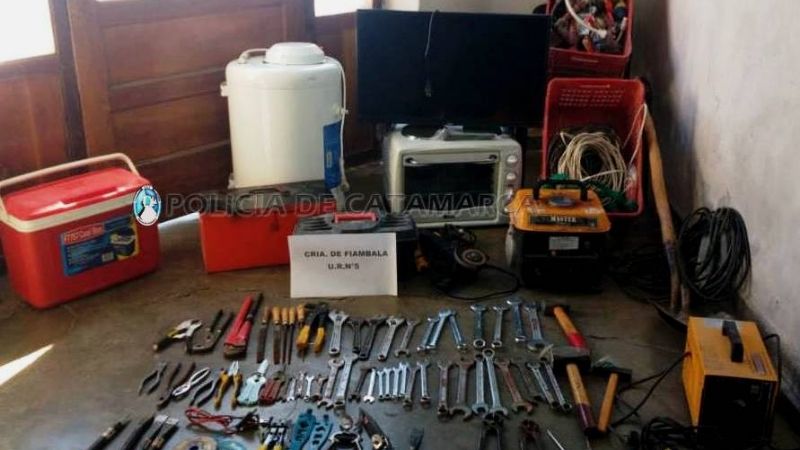 Detienen a dos jóvenes por un cuantioso robo en una vivienda de Tinogasta