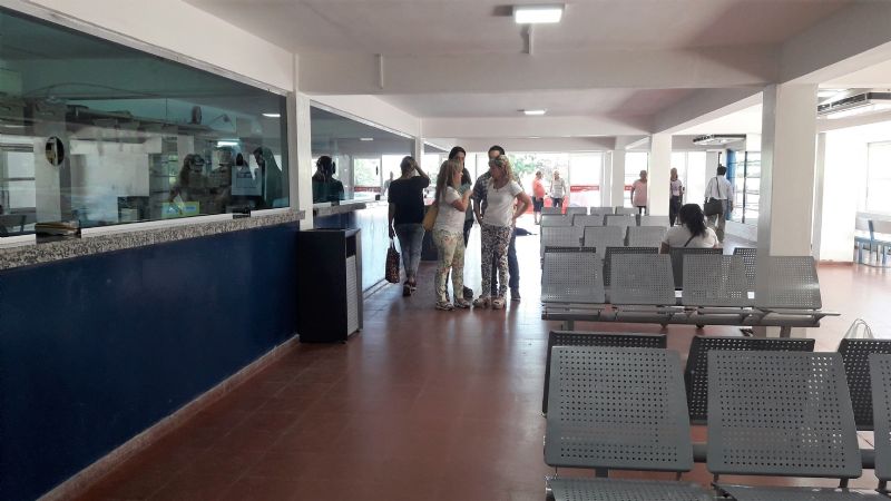 Inhumano: 12 horas de espera para un turno en el Hospital San Juan Bautista