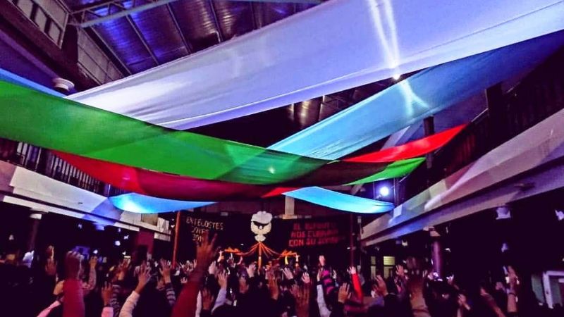 Más de 400 jóvenes en la Vigilia de Pentecostés