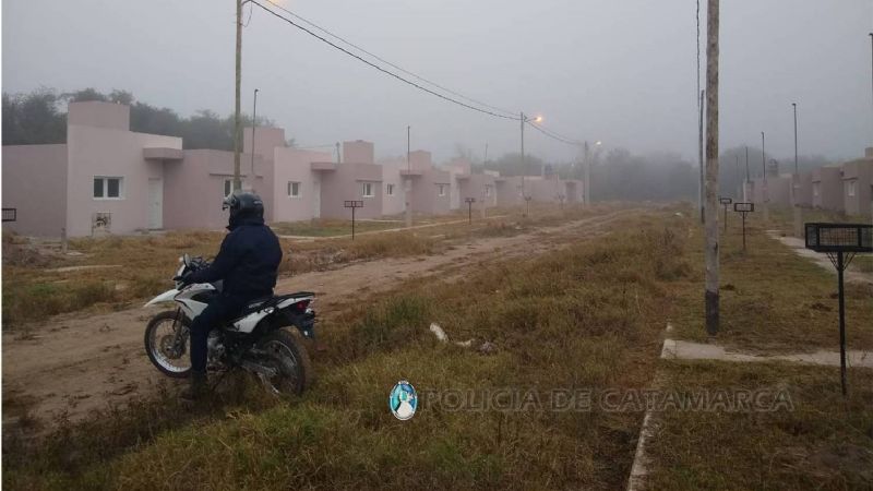 Aprehenden a nueve mujeres por usurpar terrenos en Valle Viejo