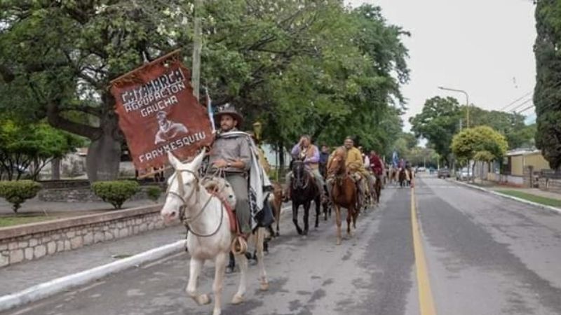 Jinetes peregrinos unieron El Suncho con Piedra Blanca