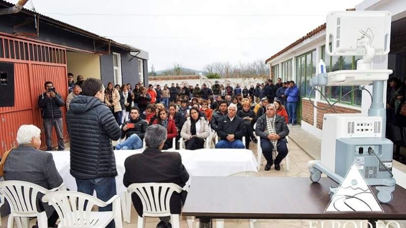 Entregaron un ecógrafo de última generación al CAPS de El Rodeo