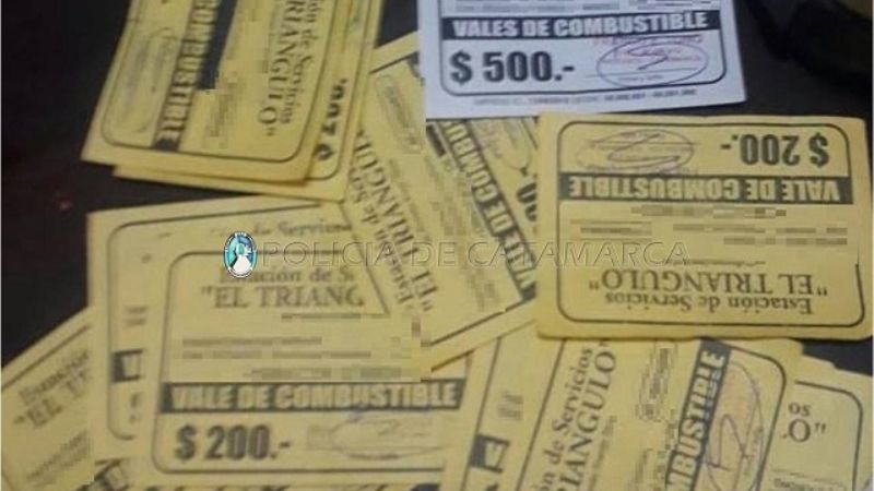 Detienen a 4 personas y secuestran vales de combustibles de organismos públicos