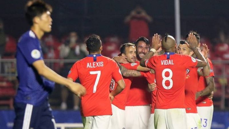 Chile empezó goleando en defensa del título