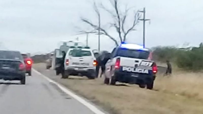 Cordobeses volcaron en la ruta 157