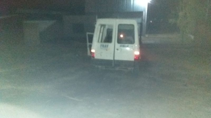 Chocó un vehículo oficial