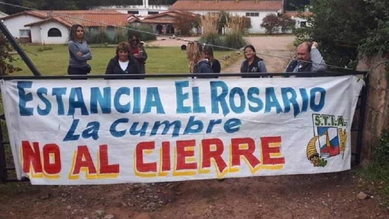 Tradicional fábrica de alfajores al borde del cierre