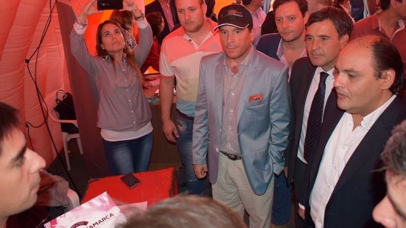 Fidel Sáenz bajó sus pretensiones en la Capital y apoya a Saadi