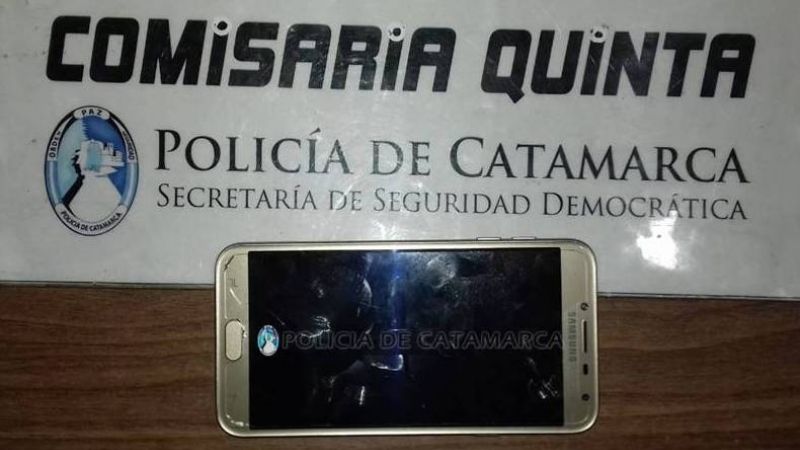 Atrapan a un joven que le arrebató el celular a una niña