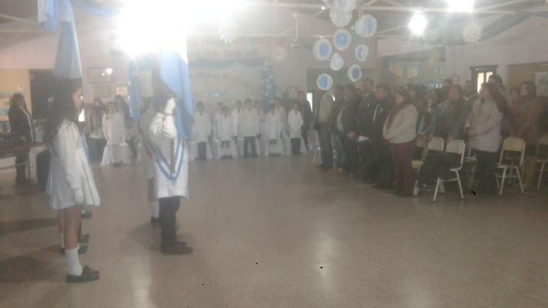 Promesa de Lealtad a la Bandera Nacional en El Alto