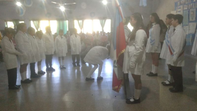 Promesa de Lealtad a la Bandera Nacional en El Alto