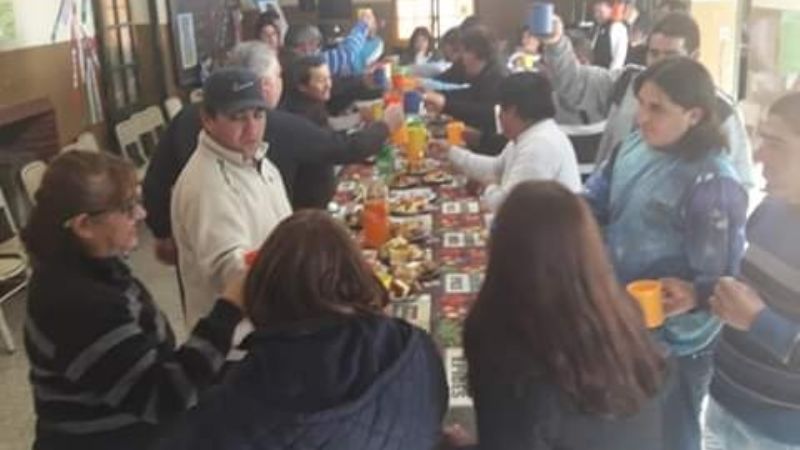 Agasajo por el Día del Padre en Mutquín