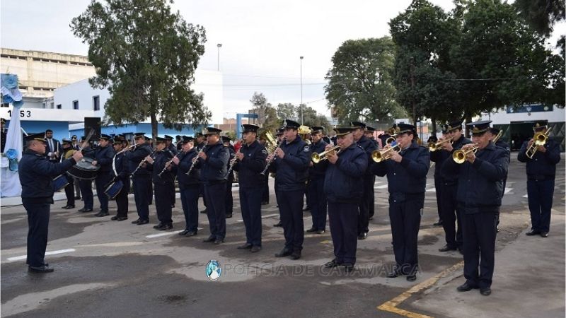 Cadetes juraron la Bandera Nacional