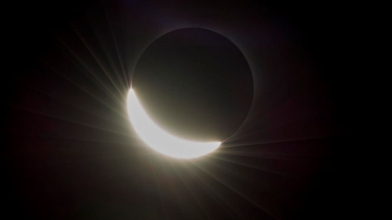 ¿Dónde podrá verse el eclipse solar total?