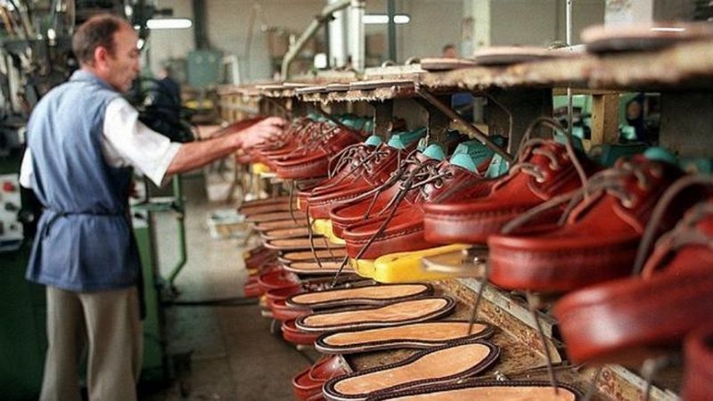 Cada vez se fabrican menos zapatos y las ventas no paran de caer