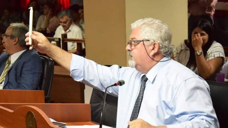 ¡Lapicera mata velita!