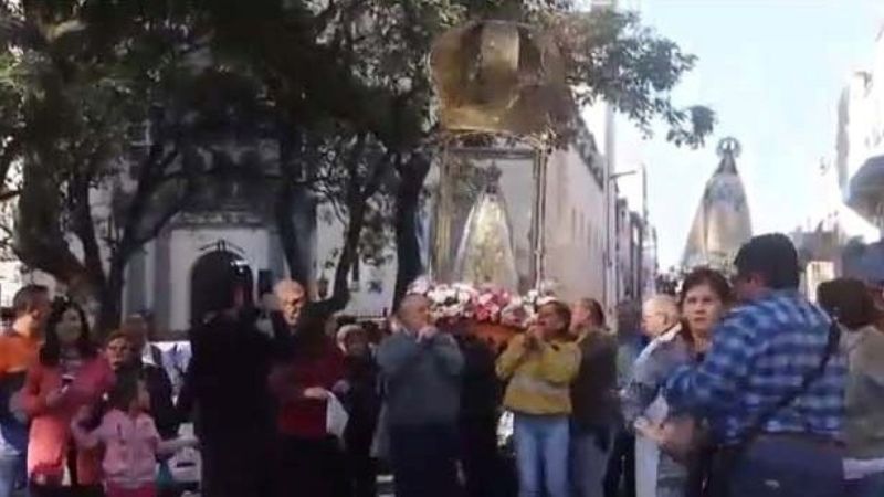 La Virgen del Valle engalanó la Fiesta de Corpus Christi en Tucumán