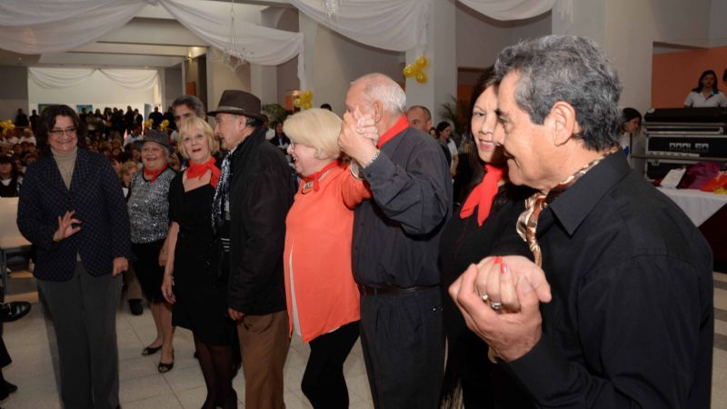 Lucía cierra temporada de “Rejuvenecer Activamente” en el CIIC