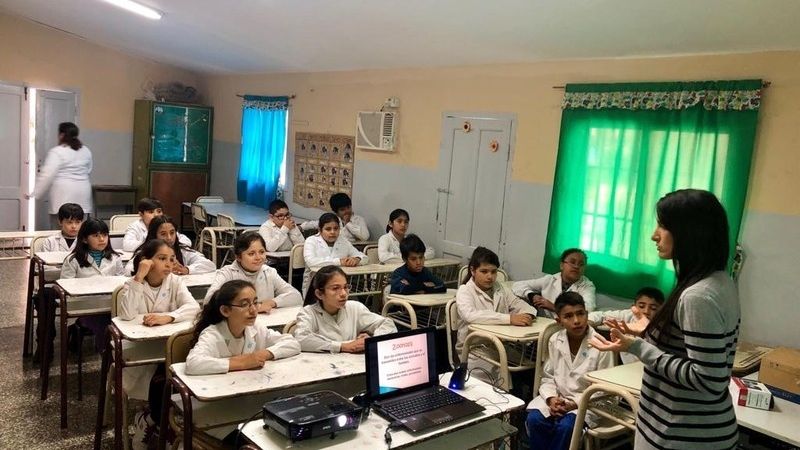 Desde abril, Zoonosis trabaja en las escuelas