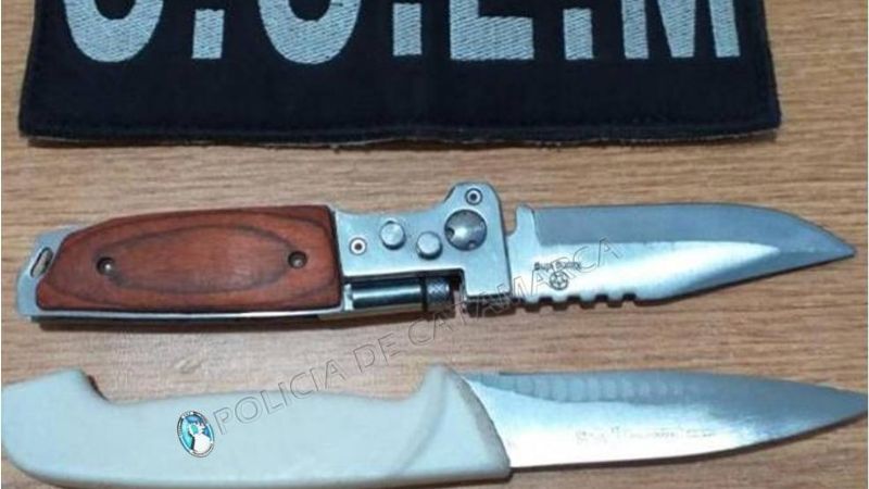 Atrapan a un arrebatador con una navaja y cuchillas