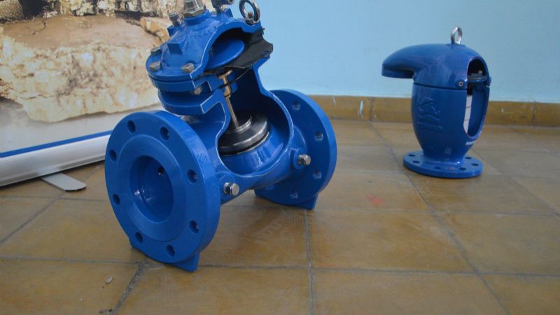 Capacitación sobre regulación de válvulas para operarios de Aguas de Catamarca