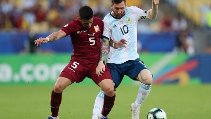 Argentina venció a Venezula y jugará la semi con Brasil