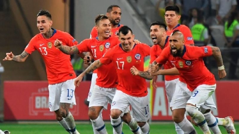 El VAR maltrató a Chile, que no falló en los por penales