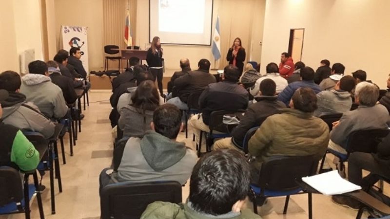 Seguridad Vial dictó capacitación para choferes de organismos públicos