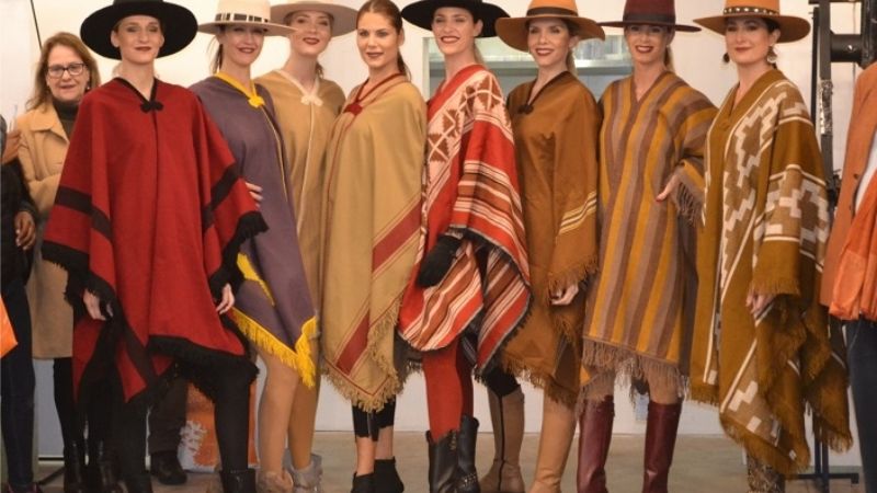 Se presentó en Buenos Aires la Fiesta del Poncho