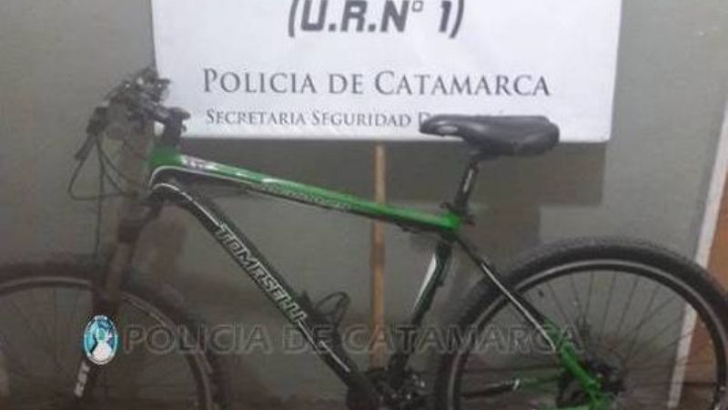 Robó una bicicleta y vecinos lo “lincharon”