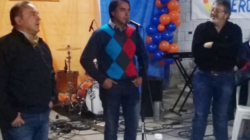 La Renovación hace punta y tira candidato, un piquetero antitarifa