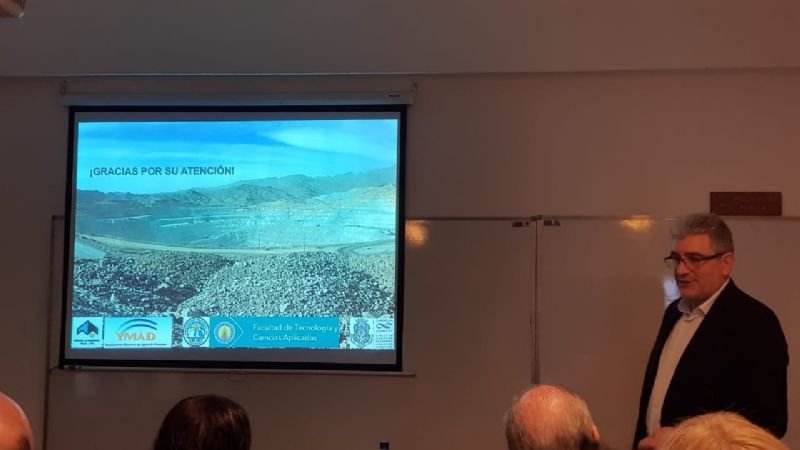 Presentación de tesis doctorales en la Facultad de Tecnología