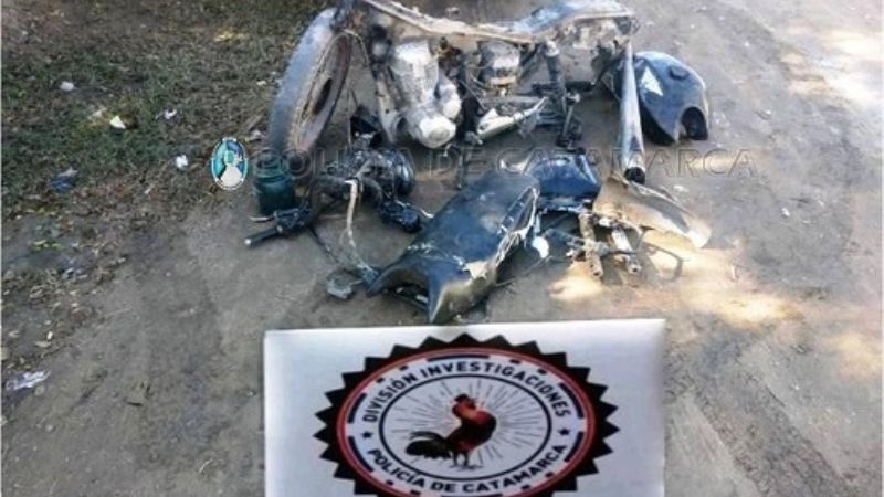 Le robaron la moto y la encontró totalmente desarmada