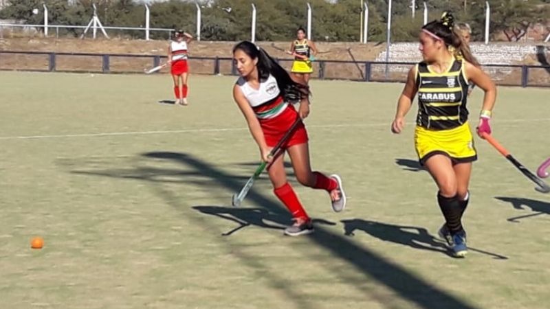 Moro es campeón en Caballero del hockey federado