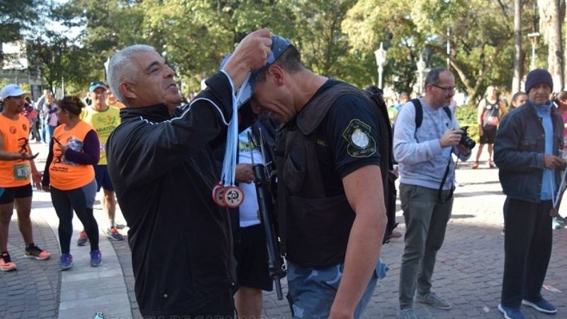 Se corrió la VIII° Maratón Solidaria organizada por la Policía