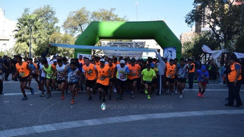 Se corrió la VIII° Maratón Solidaria organizada por la Policía