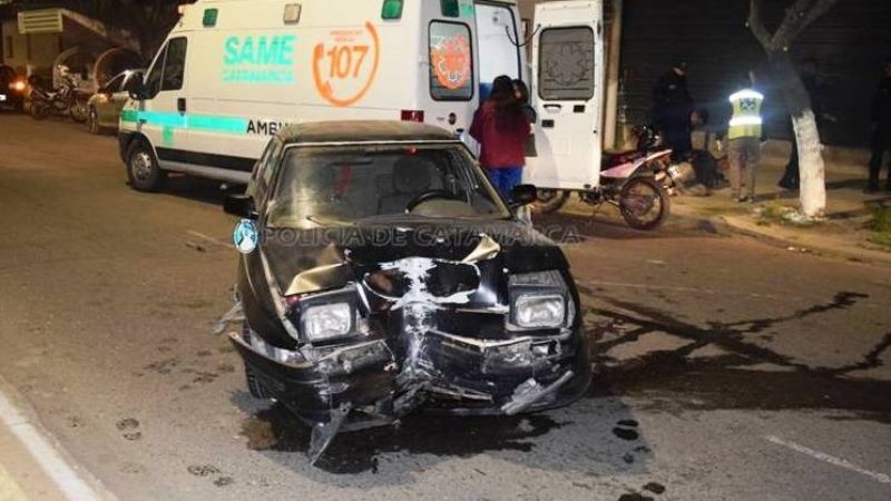 Manejaba alcoholizado y chocó contra una poste de luz en avenida Presidente Castillo