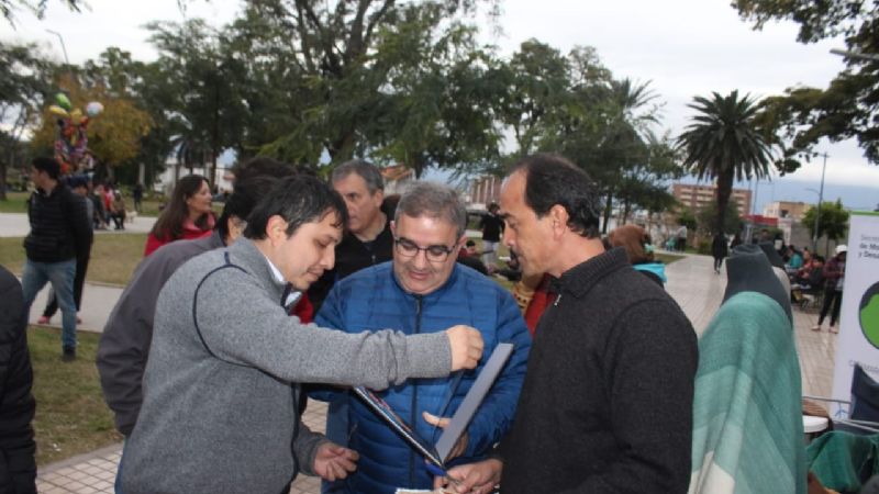 “Tinogasta es vendimia”, se presentó en la alameda