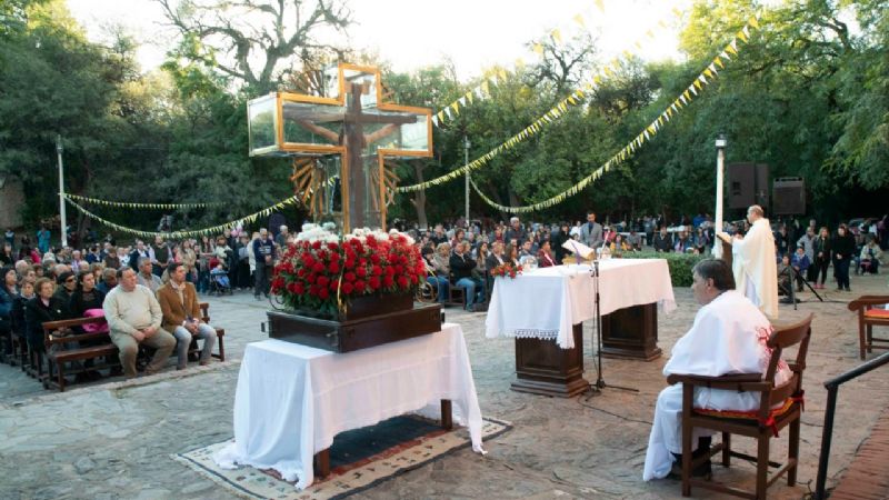 Culminaron las fiestas del Señor de los Milagros en La Tercena