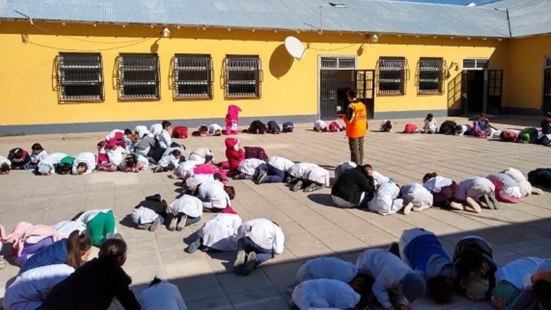 Taller sobre plan de emergencia institucional en Pomán