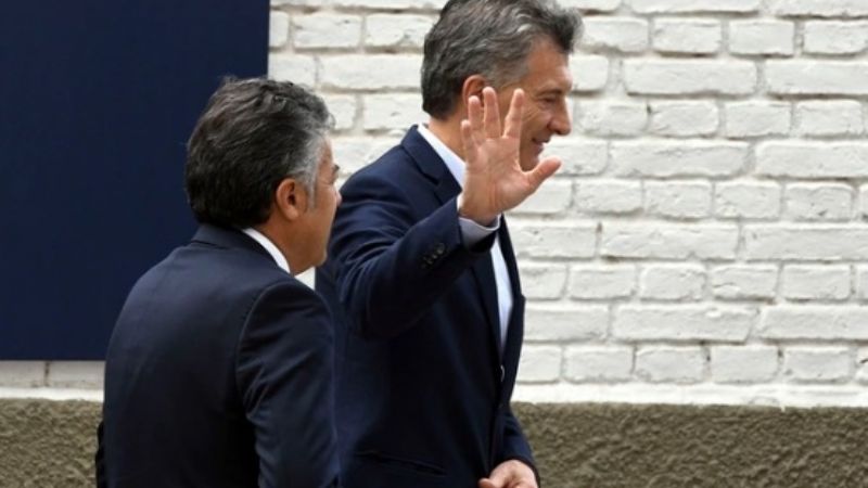 La UCR llevó a la Casa Rosada su propuesta para ampliar Cambiemos