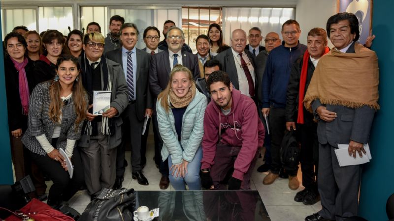 Debate sobre el desafío digital y la perspectiva de género en los medios