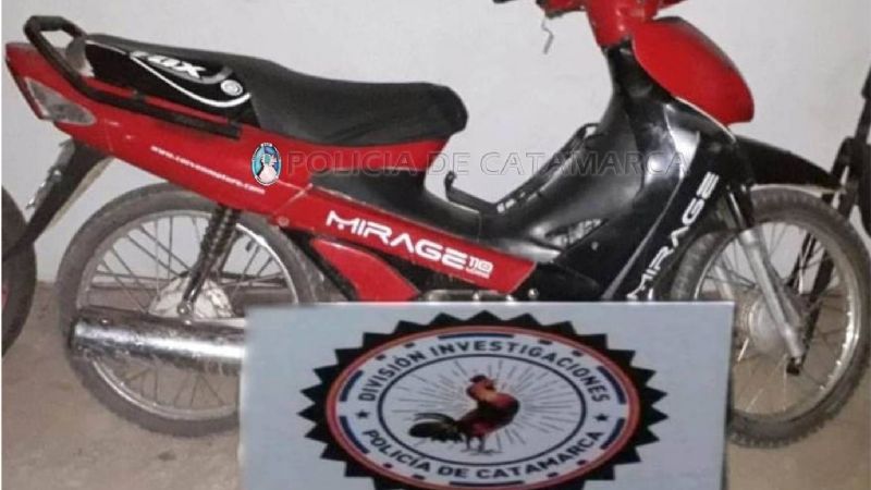 Le robaron la moto frente a su casa y policías la encontraron