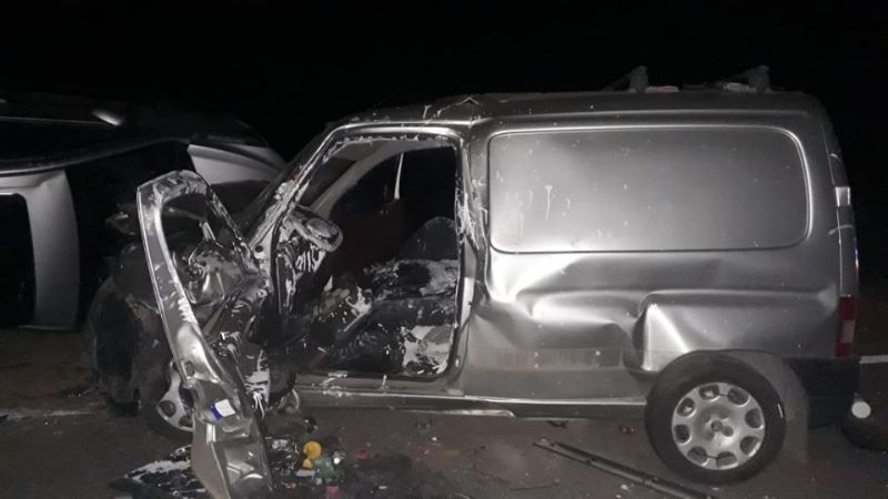 Tres catamarqueños murieron tras un choque frontal en La Rioja
